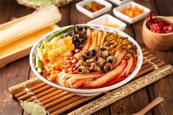 鼎钻螺蛳粉产品 门店图片