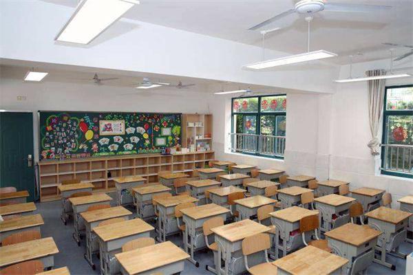 东方女子学院产品 门店图片