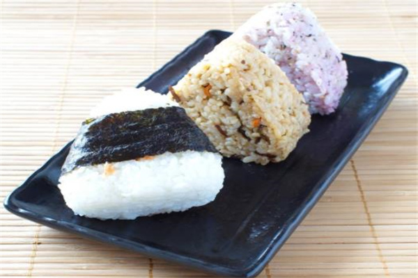 饭团叔叔
