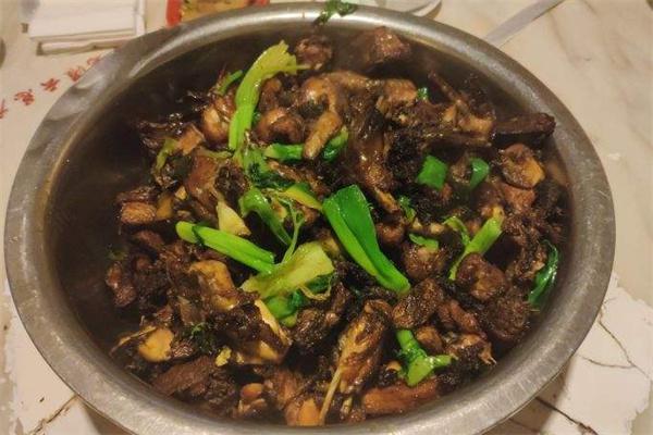 成家寨瓦香鸡产品 门店图片