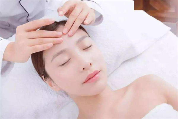 芳华时芬美容