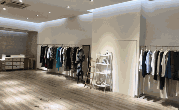 德宏女装产品 门店图片