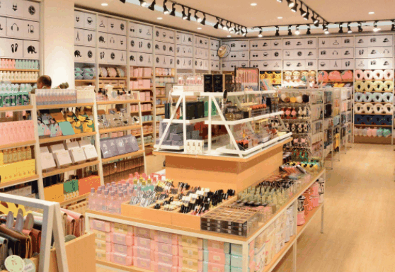 啊呀呀精品店