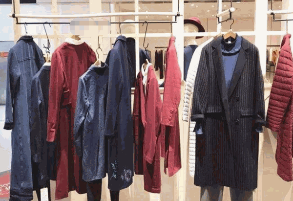 迪凯女装产品 门店图片