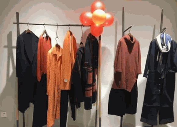 迪凯女装产品 门店图片