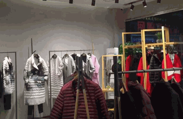 迪凯女装产品 门店图片