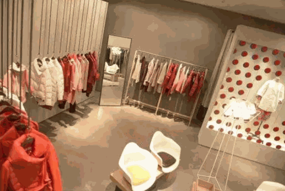 迪诗魏服饰产品 门店图片