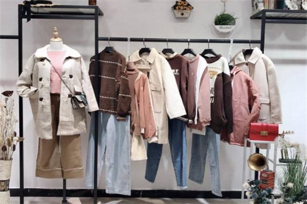 初心女装产品 门店图片