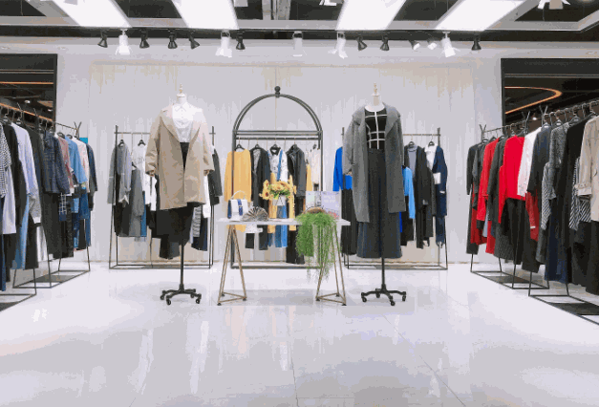 蒂曼诗女装产品 门店图片