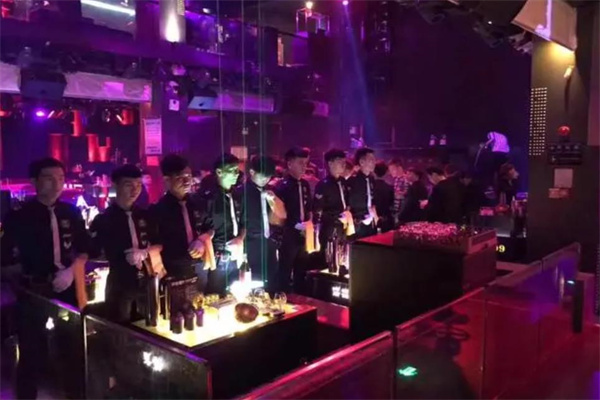 菲芘国际酒吧产品 门店图片