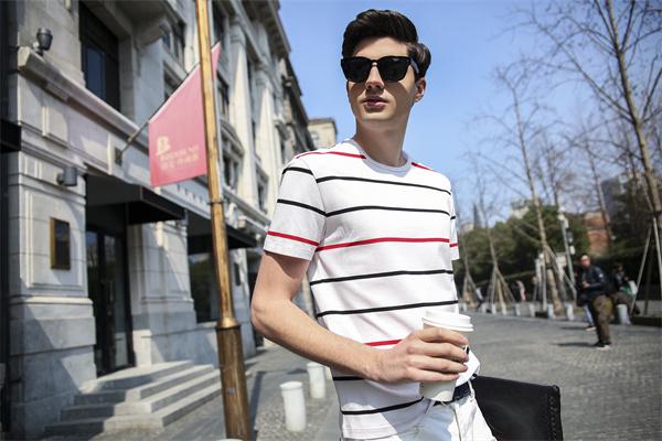 穿河男装产品 门店图片