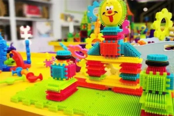 菠萝树益智类玩具产品 门店图片