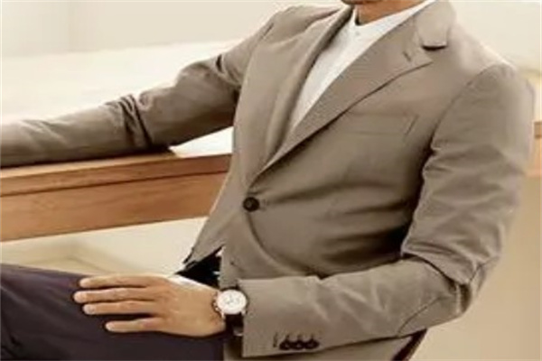 铂玛服装产品 门店图片