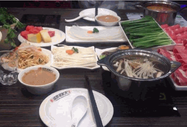鼎盛星期天火锅产品 门店图片