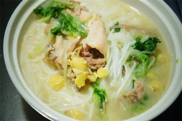董小馋鲜鸡汤米线产品 门店图片