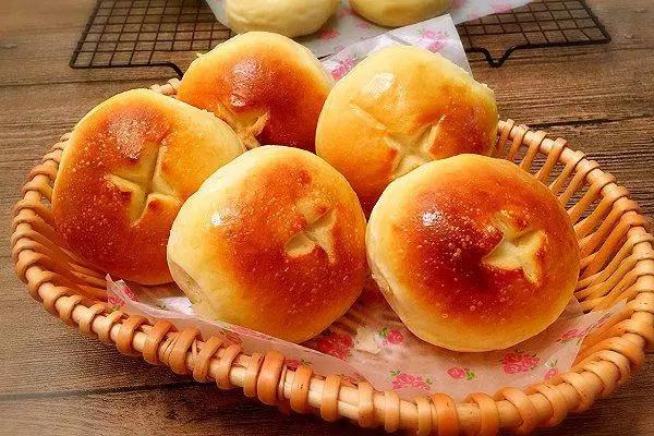 华屋面包产品 门店图片