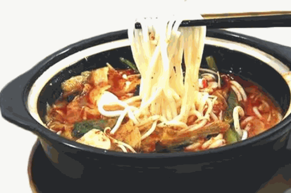 鸿福过桥米线产品 门店图片