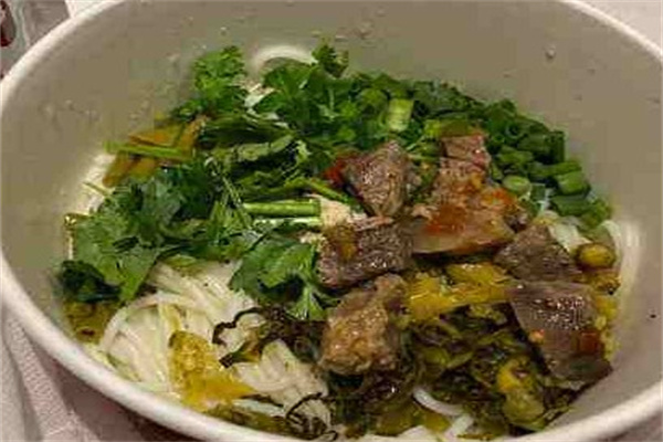 耗牛道牛肉米线产品 门店图片