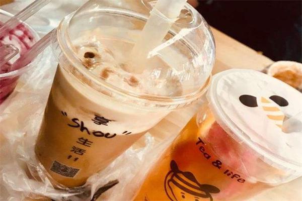 啦呜哩奶茶产品 门店图片