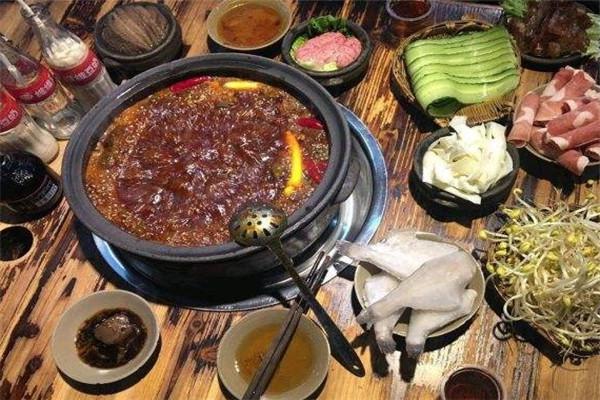 观窑砂锅串串香