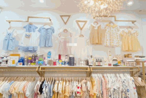 花儿童装产品 门店图片