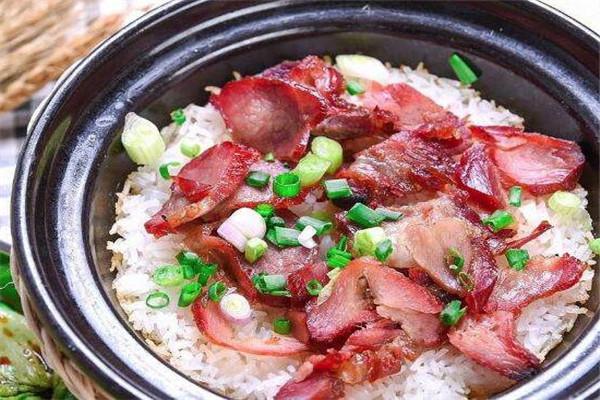 松桂坊腊味煲仔饭