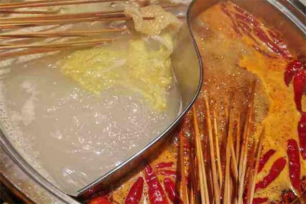 河坝边上小郡肝串串香产品 门店图片
