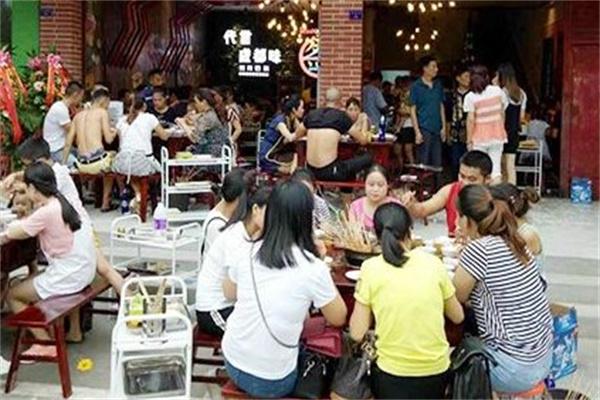 河坝边上小郡肝串串香产品 门店图片