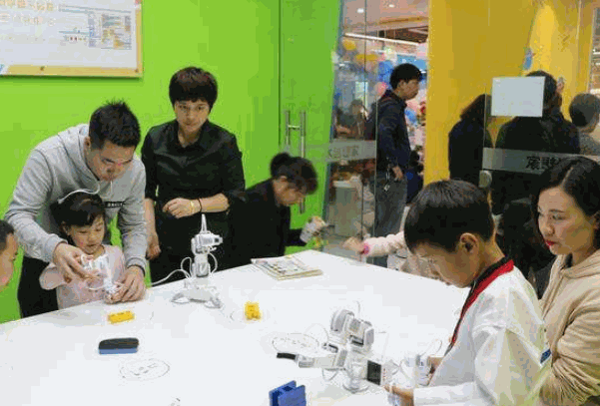 波力机器人产品 门店图片