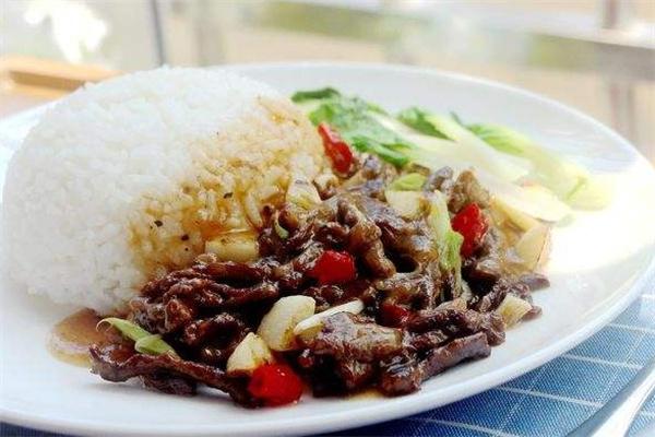 黑米牛肉饭产品 门店图片