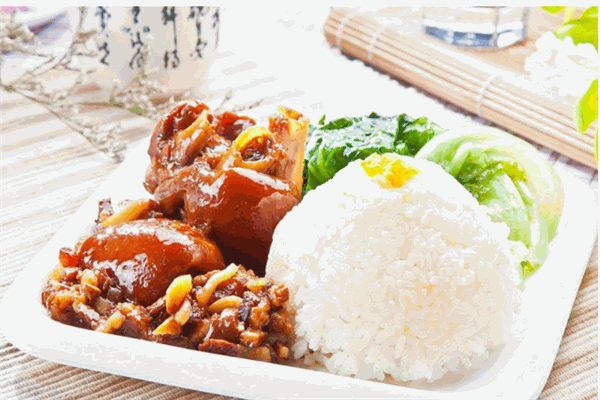 流弊的猪脚饭