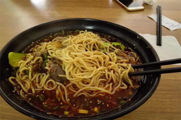 巴实特色面馆产品 门店图片