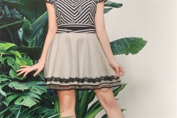 芭贝秀女装产品 门店图片