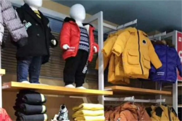 快时尚童装产品 门店图片