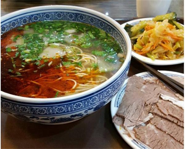 安泊尔牛肉面