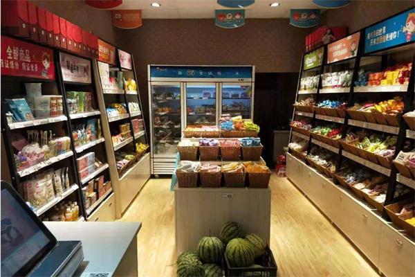 良品零食店产品 门店图片