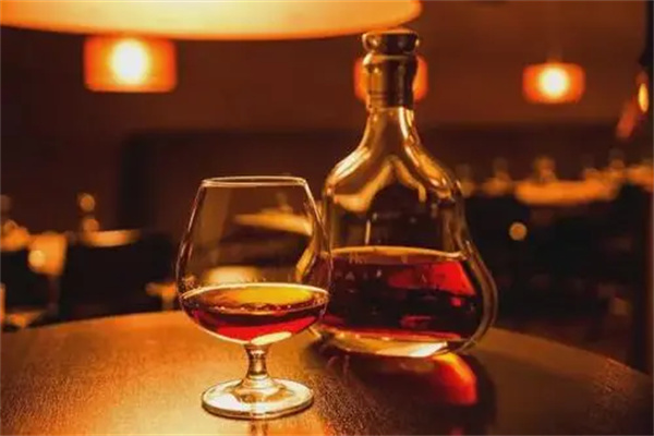 龙大师酒业产品 门店图片