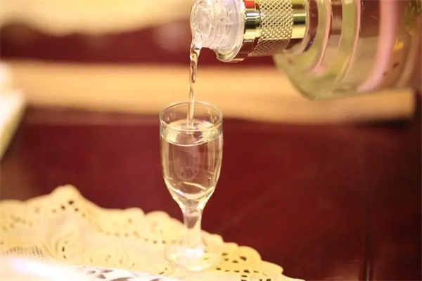 龙大师酒业产品 门店图片