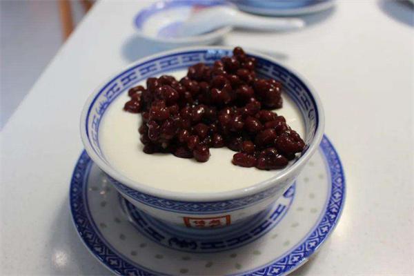 爱尚鲜奶吧