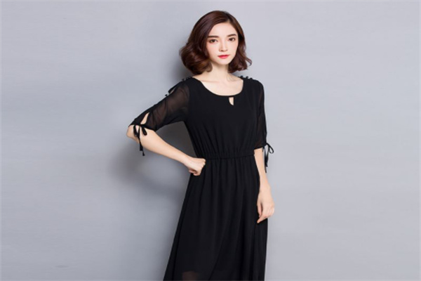 靓点服饰女装产品 门店图片