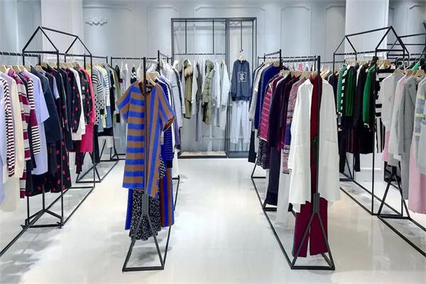 靓衣坊服装店产品 门店图片