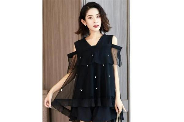露诗女装产品 门店图片