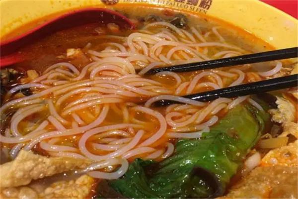 老牌聚宝螺蛳粉产品 门店图片