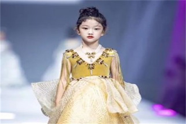 蓝色爱莎少儿模特学校产品 门店图片