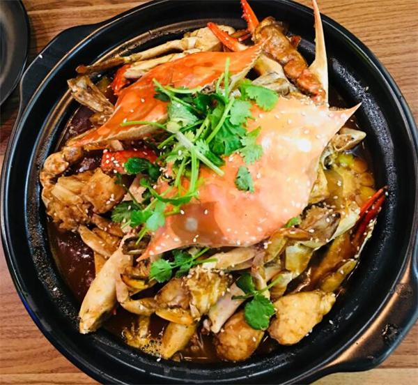 盖式蟹煲