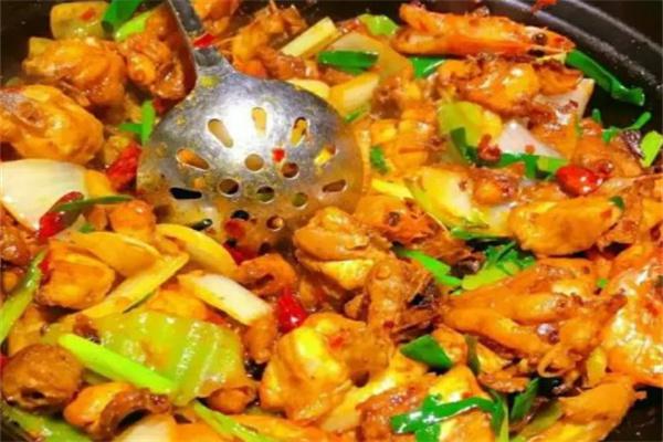 鸣牌鸡煲产品 门店图片