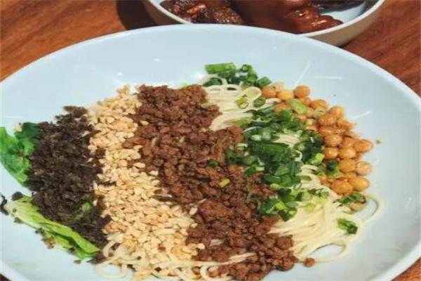 骆总督担担面产品 门店图片