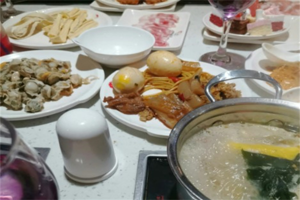 蘑菇兄弟自助餐产品 门店图片