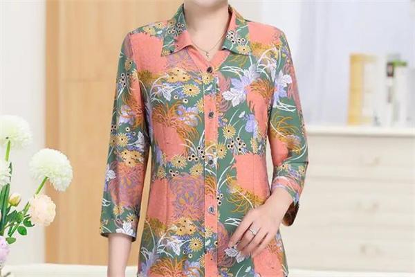 麦子熟了女装产品 门店图片