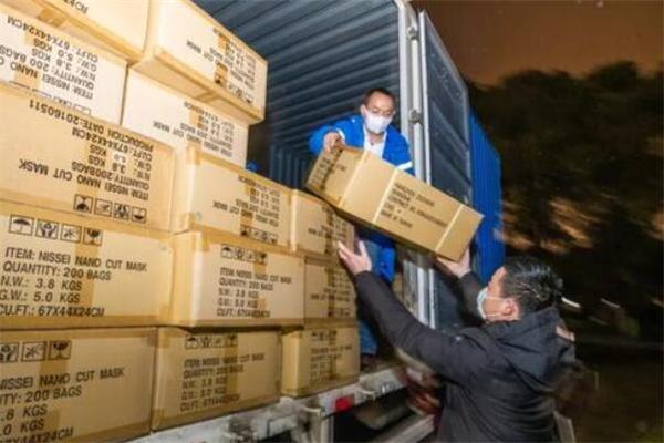 绿运快递产品 门店图片